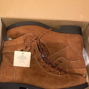 ST. John’s Bay Medium women Boots